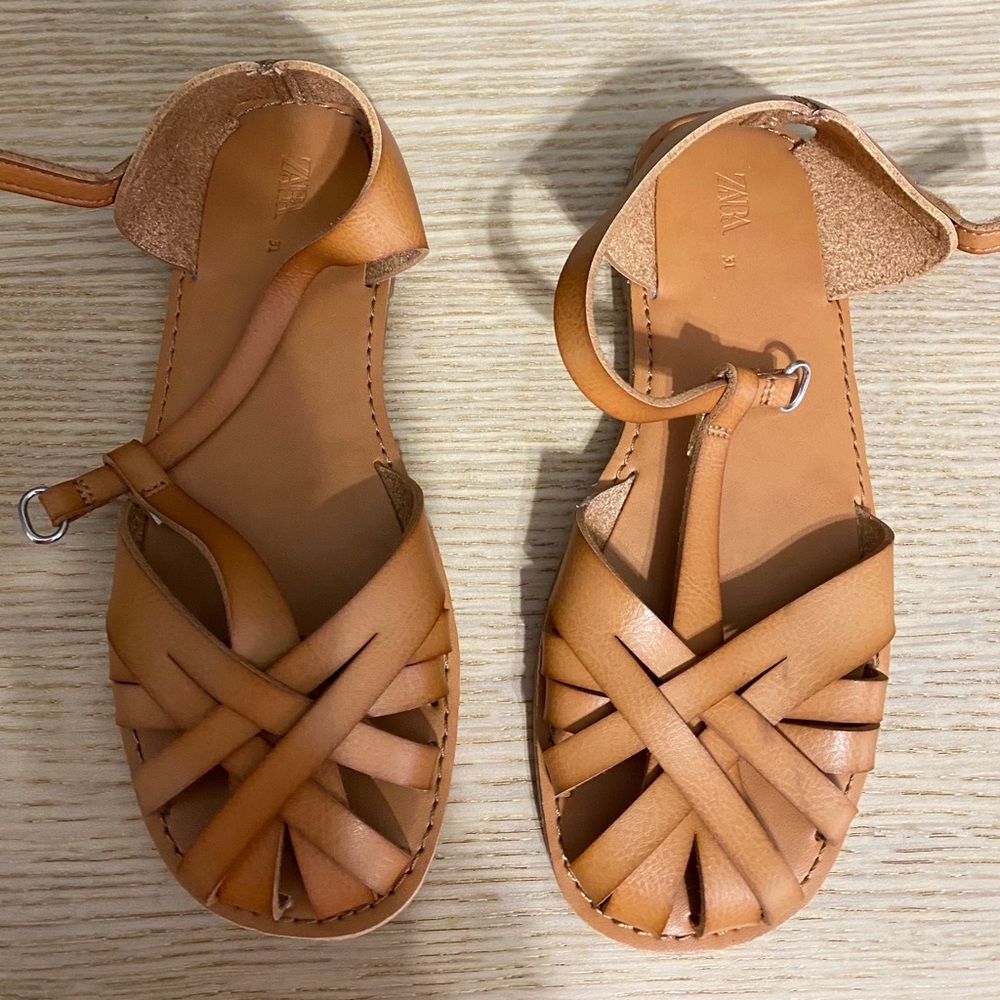 Never worn Zara leather sandals